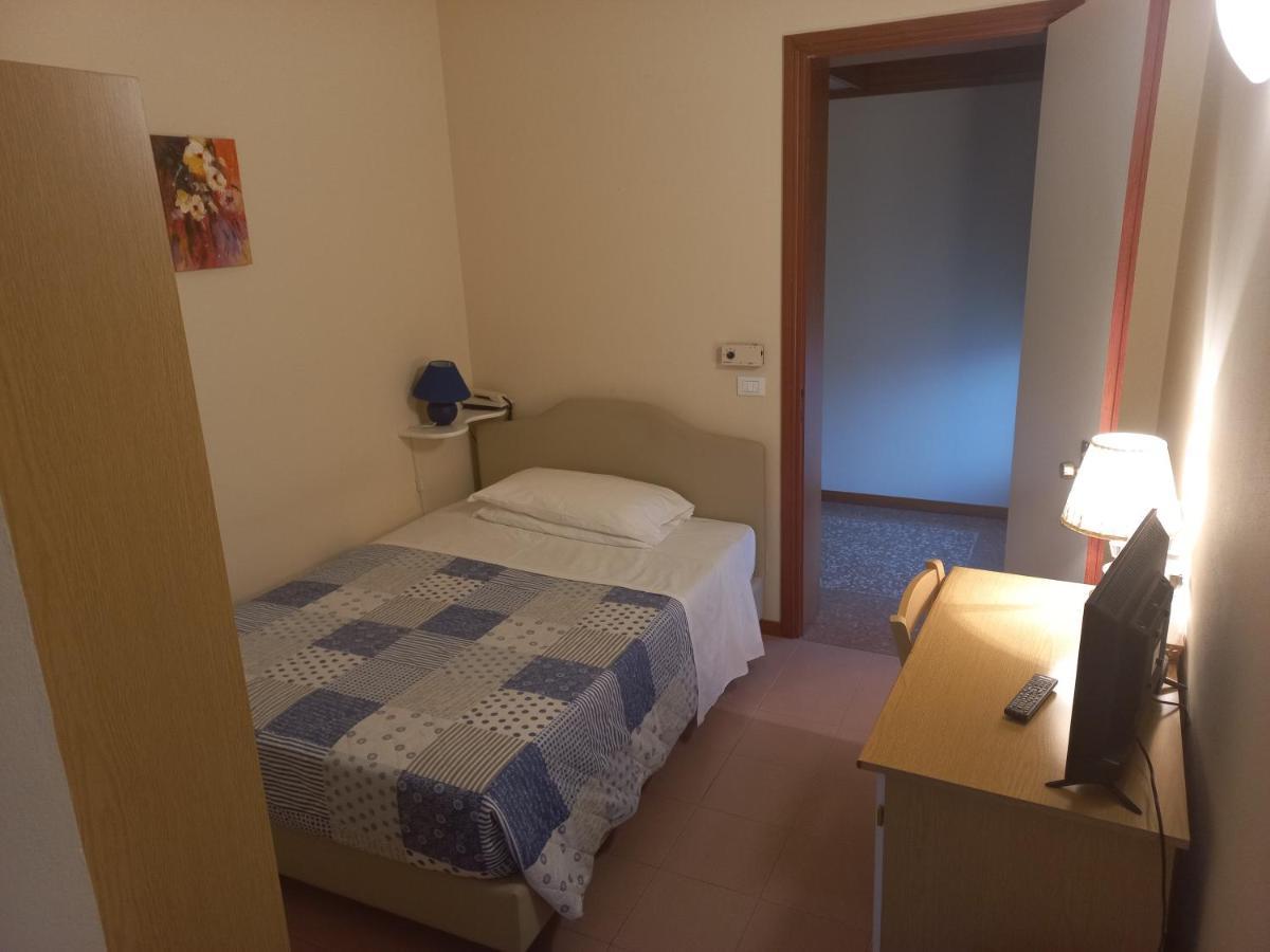 Park Hotel Castel San Pietro Terme Dış mekan fotoğraf